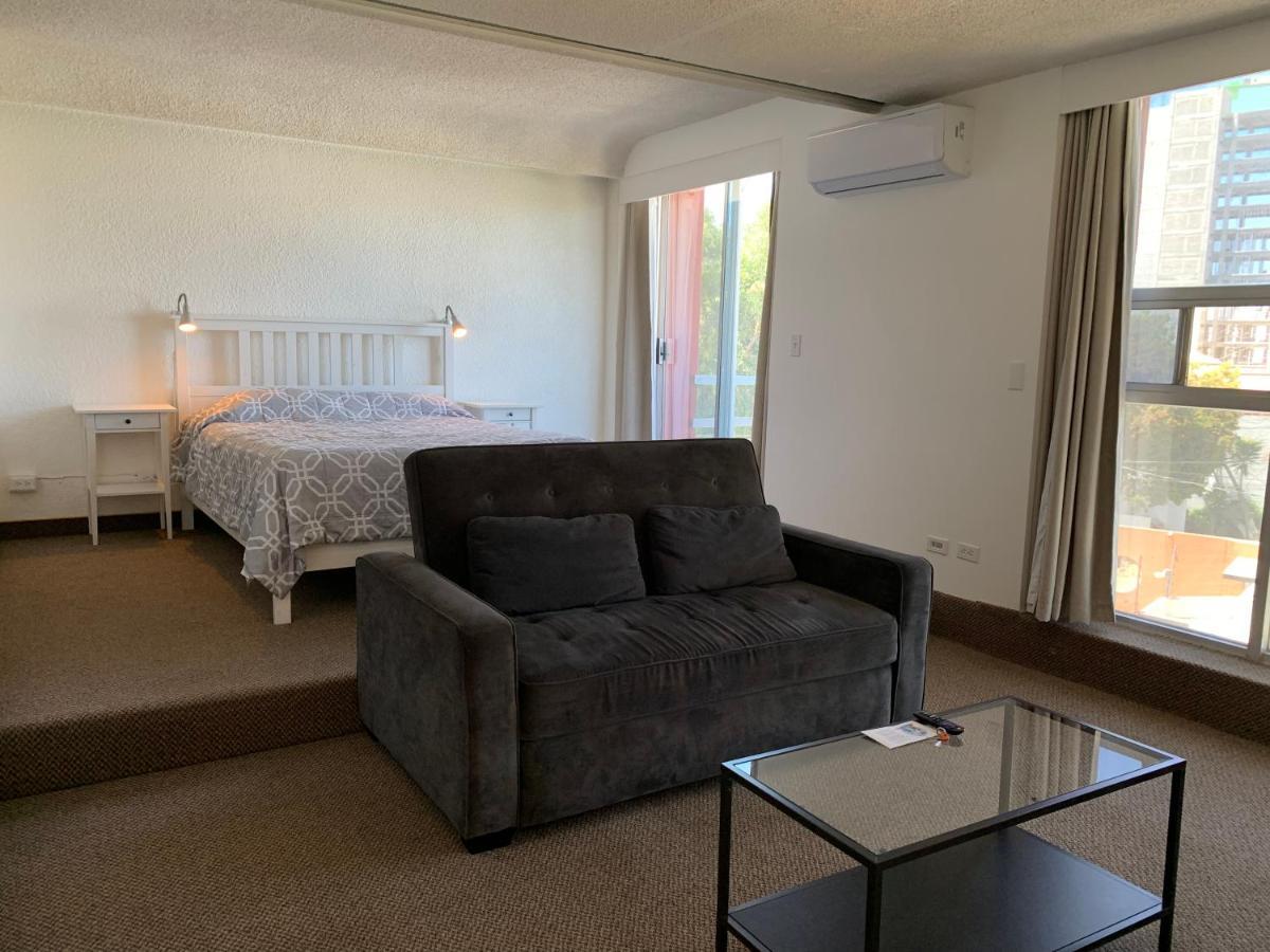 Dali Suites Hotel Тіхуана Екстер'єр фото