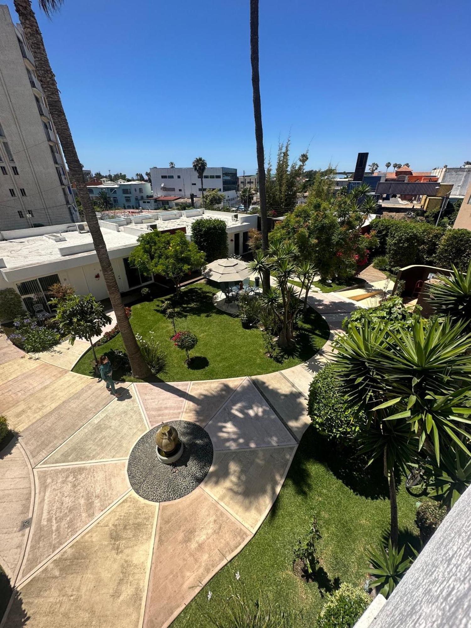 Dali Suites Hotel Тіхуана Екстер'єр фото